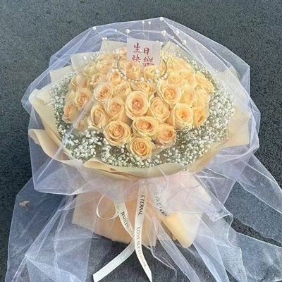 云浮52朵香槟玫瑰满天星，你就是我的全部
