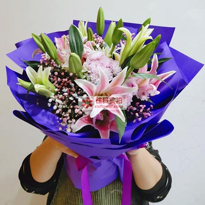 云浮6支粉色多头百合，真诚的问候